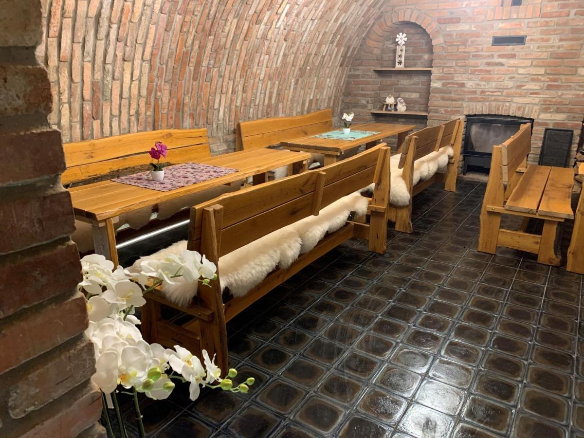 Ubytovani U lišáka FOXE Vila Bulhary Exterior foto